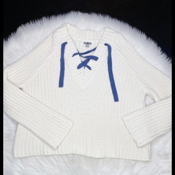 aerie Sweaters - Aerie Sweater Long Sleeve V Neck Very Soft